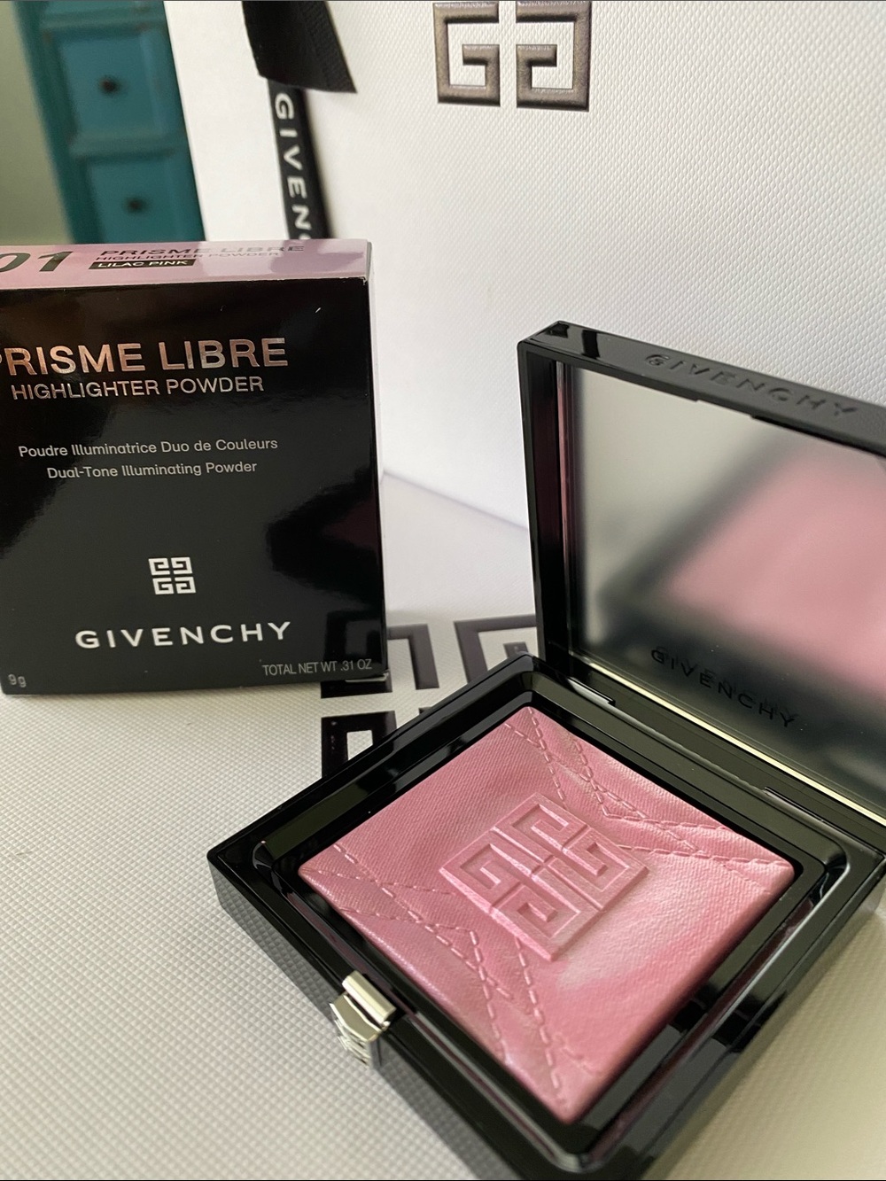Givenchy Prisme Libre Highlighter Powder - Picture 2 of 5